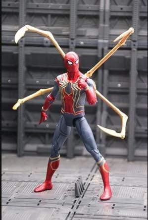 Figurine Iron Spiderman Figumaniac