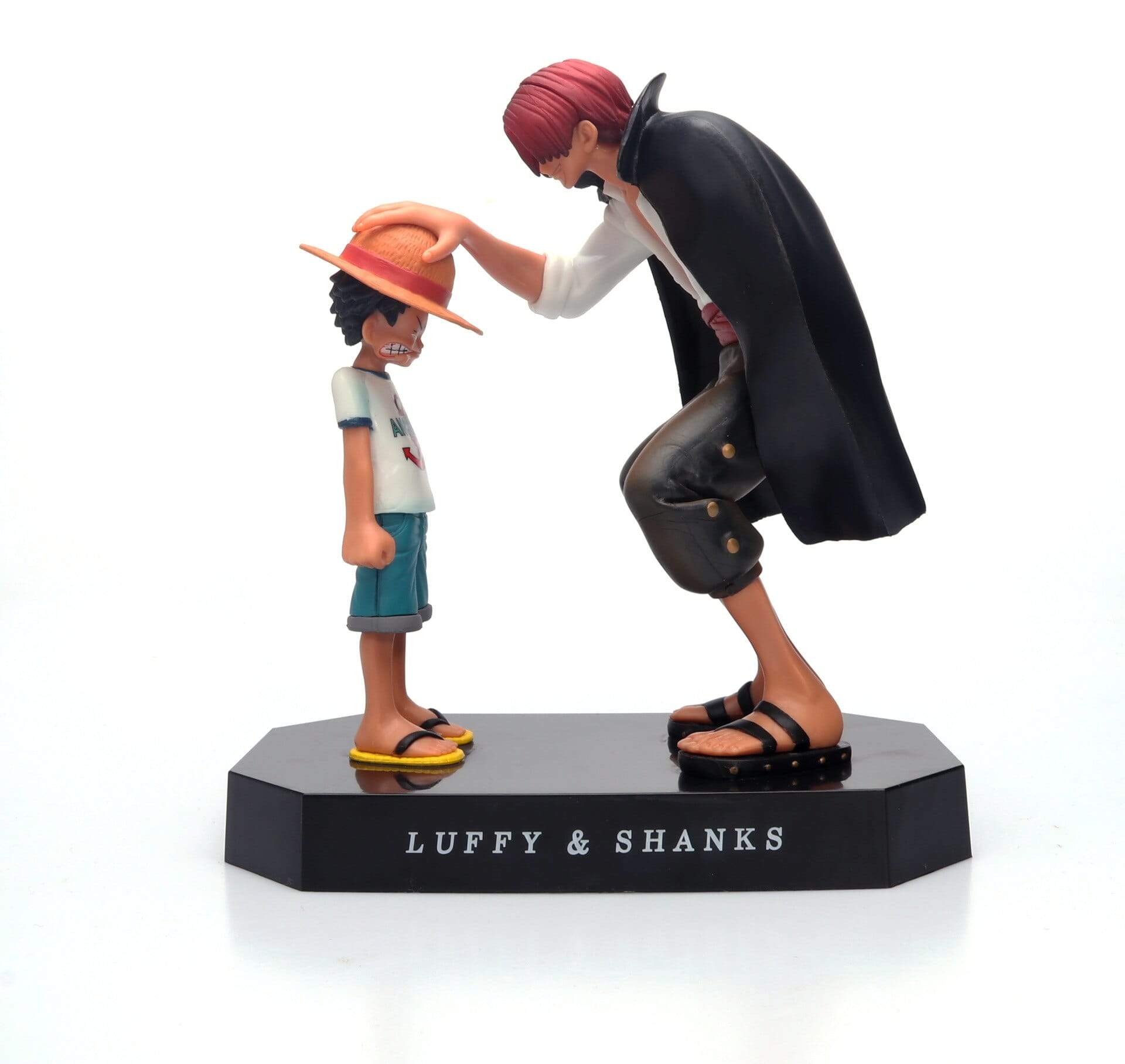 Figurine Luffy et Shanks Figumaniac